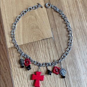 Chunky silver necklace with cross